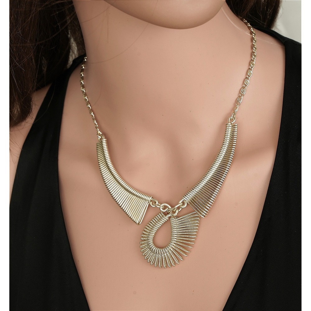 Gold Tone Ribbed Fan Statement Necklace Geometric Industrial‎ Collar Choker